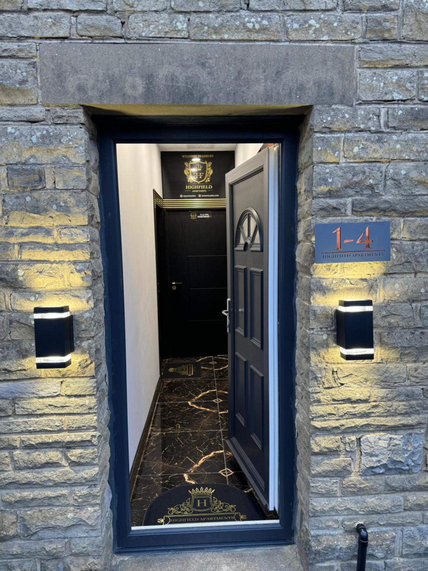 Highfield Private Spa Apartment Bradford  Eksteriør billede