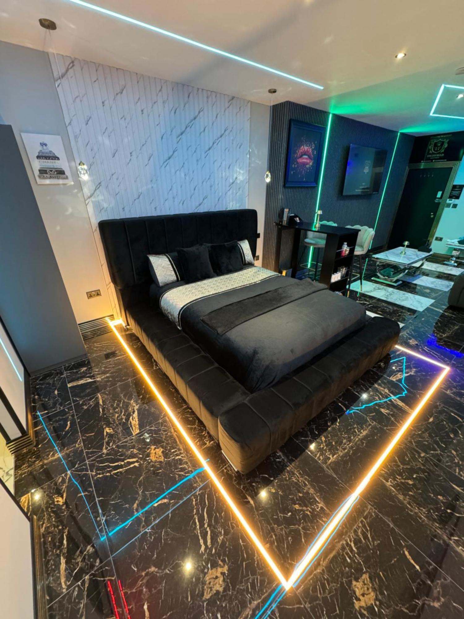 Highfield Private Spa Apartment Bradford  Eksteriør billede